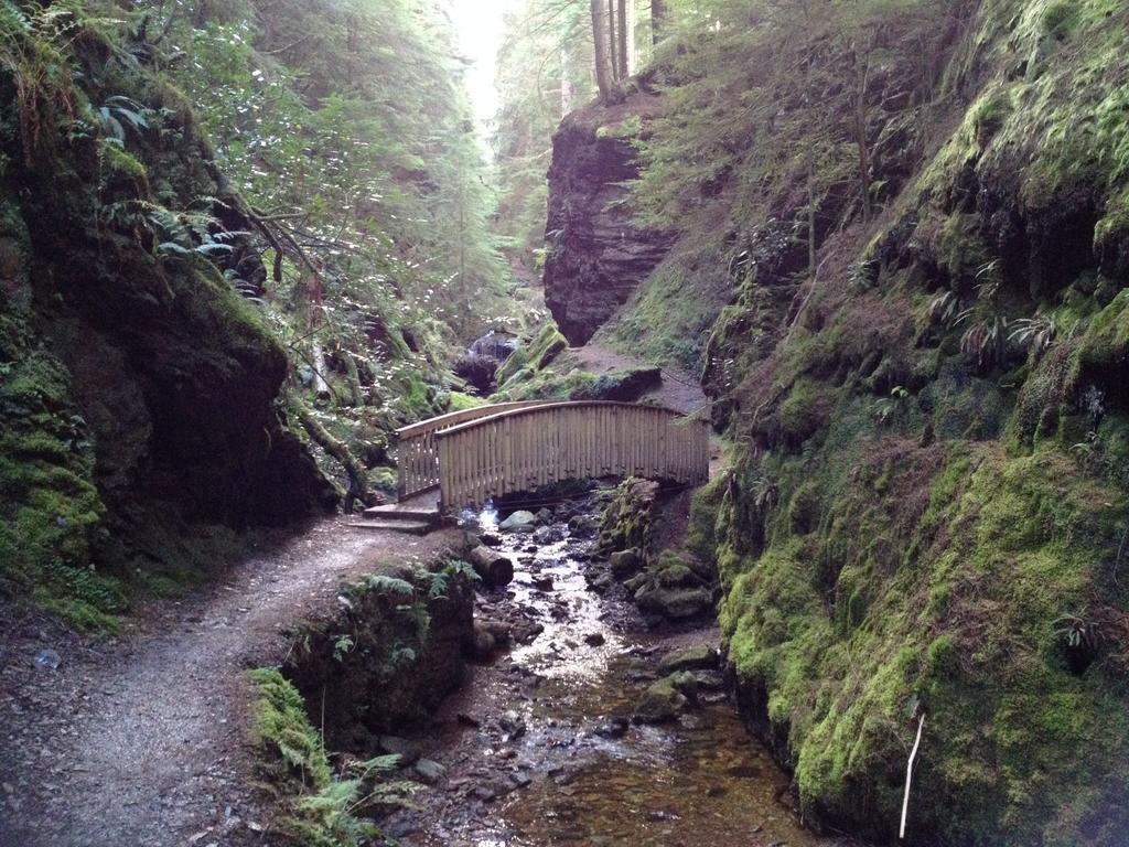 Lodge Rashfield Sheilings - Riverside Lodges, By Pucks Glen,