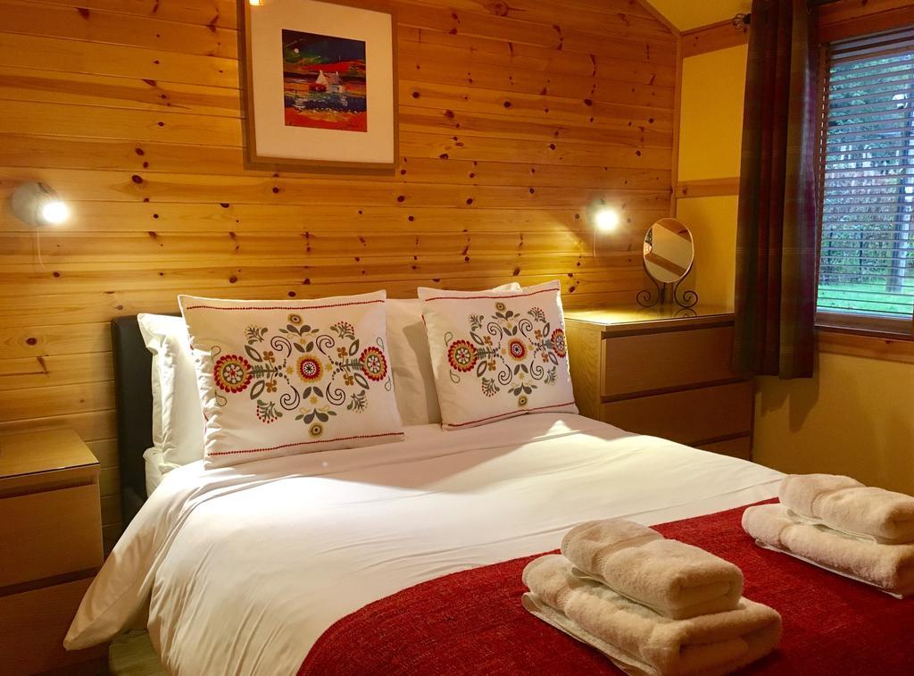 Lodge Rashfield Sheilings - Riverside Lodges, By Pucks Glen, Dunoon