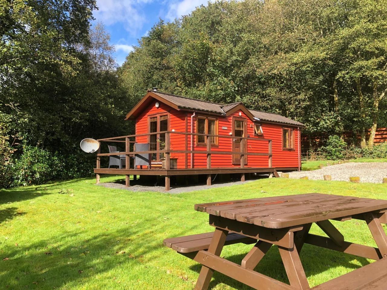 Lodge Rashfield Sheilings - Riverside Lodges, By Pucks Glen, Dunoon